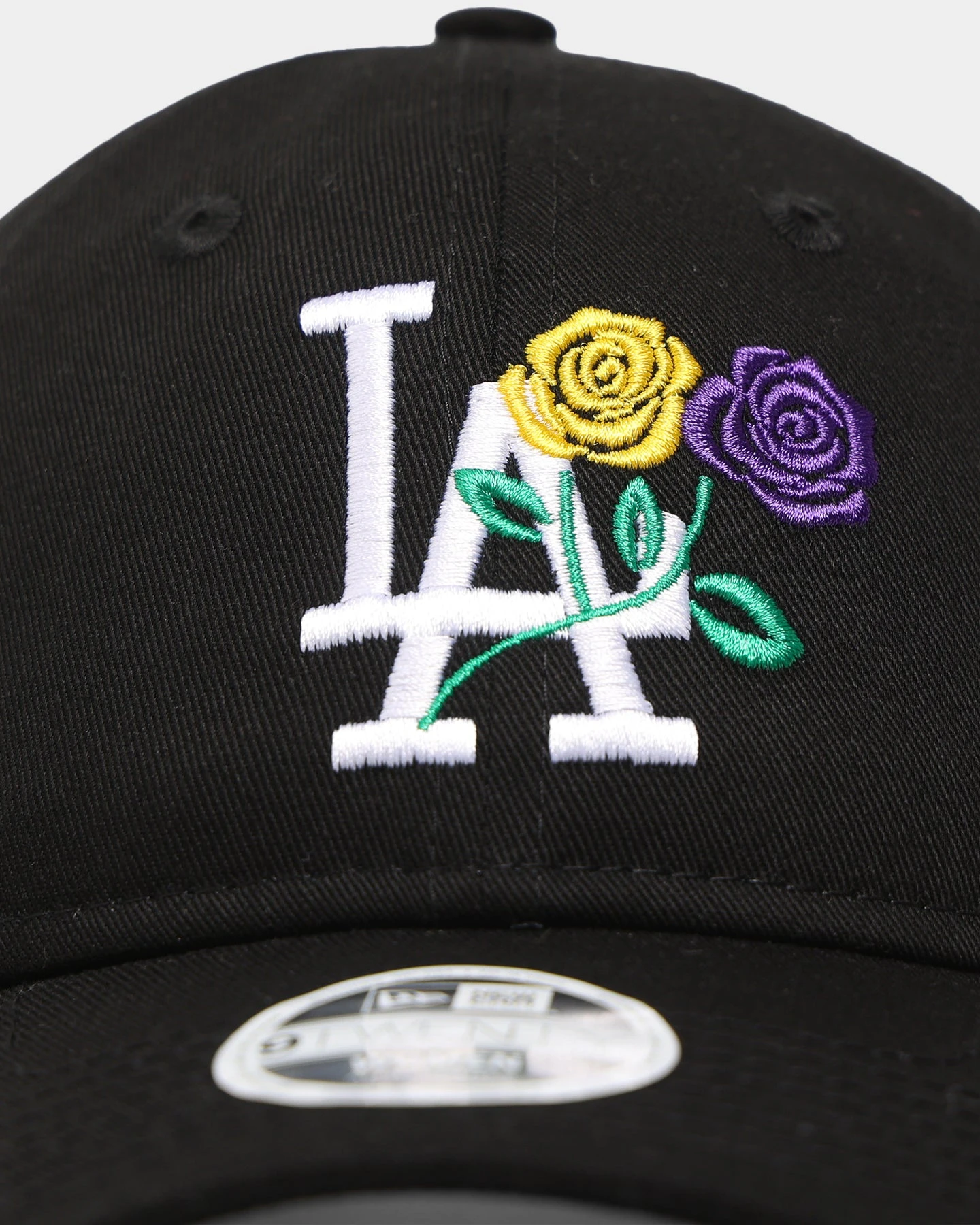 New Era Women's Los Angeles Dodgers 'Rose Crossover' 9TWENTY Strapback Black/White 6 New Era Women's Los Angeles Dodgers 'Rose Crossover' 9TWENTY Strapback Black/White - Image 5
