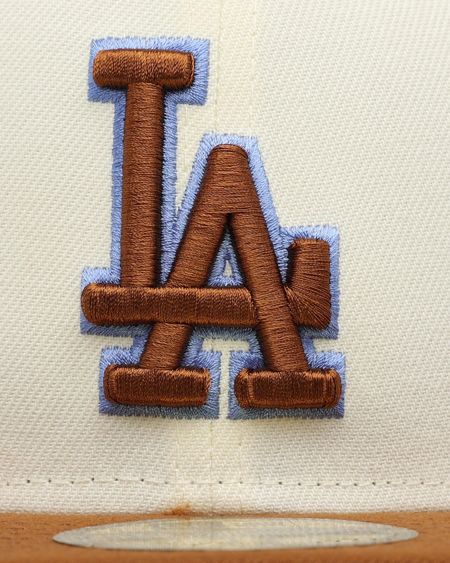 New Era Los Angeles Dodgers 'Toasted Peanut' 59FIFTY Fitted Chrome 7 New Era Los Angeles Dodgers 'Toasted Peanut' 59FIFTY Fitted Chrome - Image 5