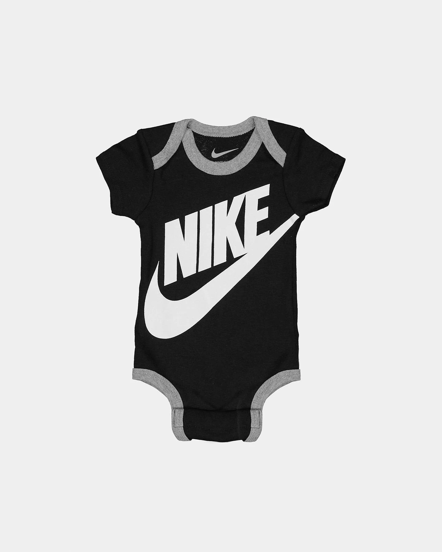 Nike Futura Three-Piece Infant Set Black 4 Nike Futura Three-Piece Infant Set Black - Image 2