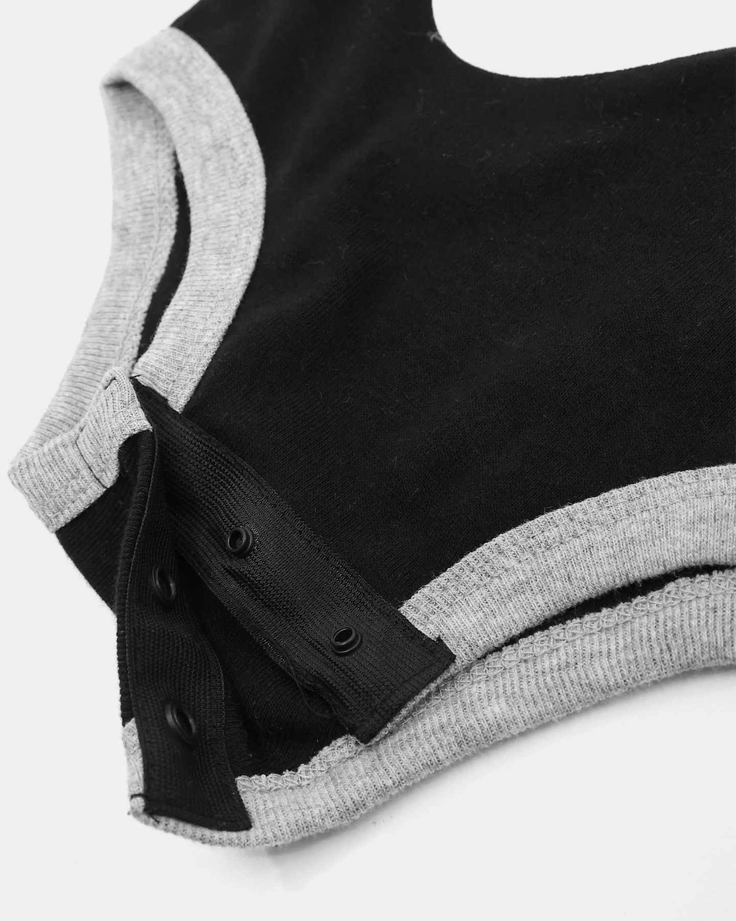 Nike Futura Three-Piece Infant Set Black 8 Nike Futura Three-Piece Infant Set Black - Image 6