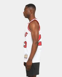 Mitchell & Ness Authentic Chicago Bulls #23 84'-85' Michael Jordan Jersey White -Fashion Clothing Store 02024311 YW100 mens 0071