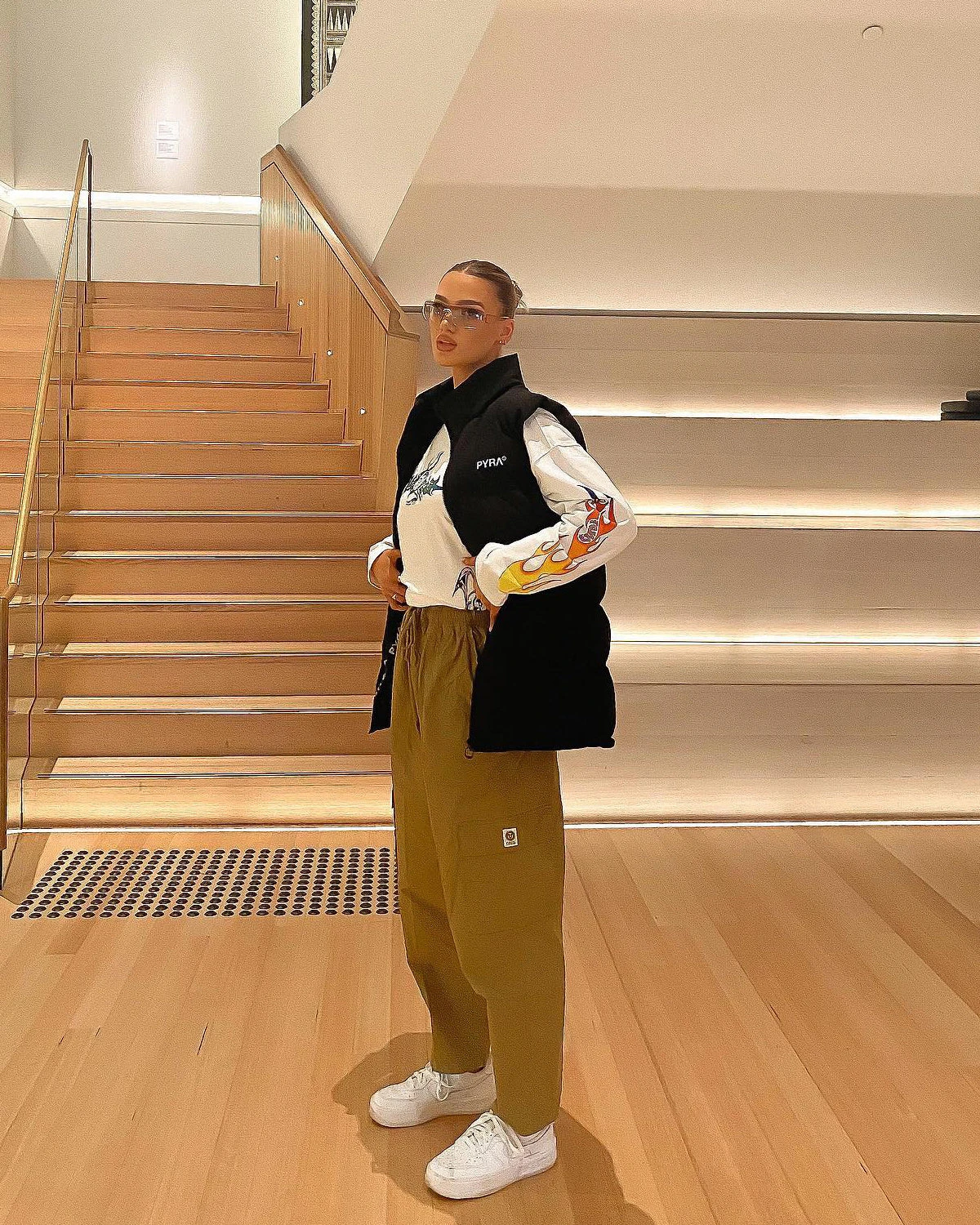 PYRA Sleeveless Puffa Vest Black 4 PYRA Sleeveless Puffa Vest Black - Image 2