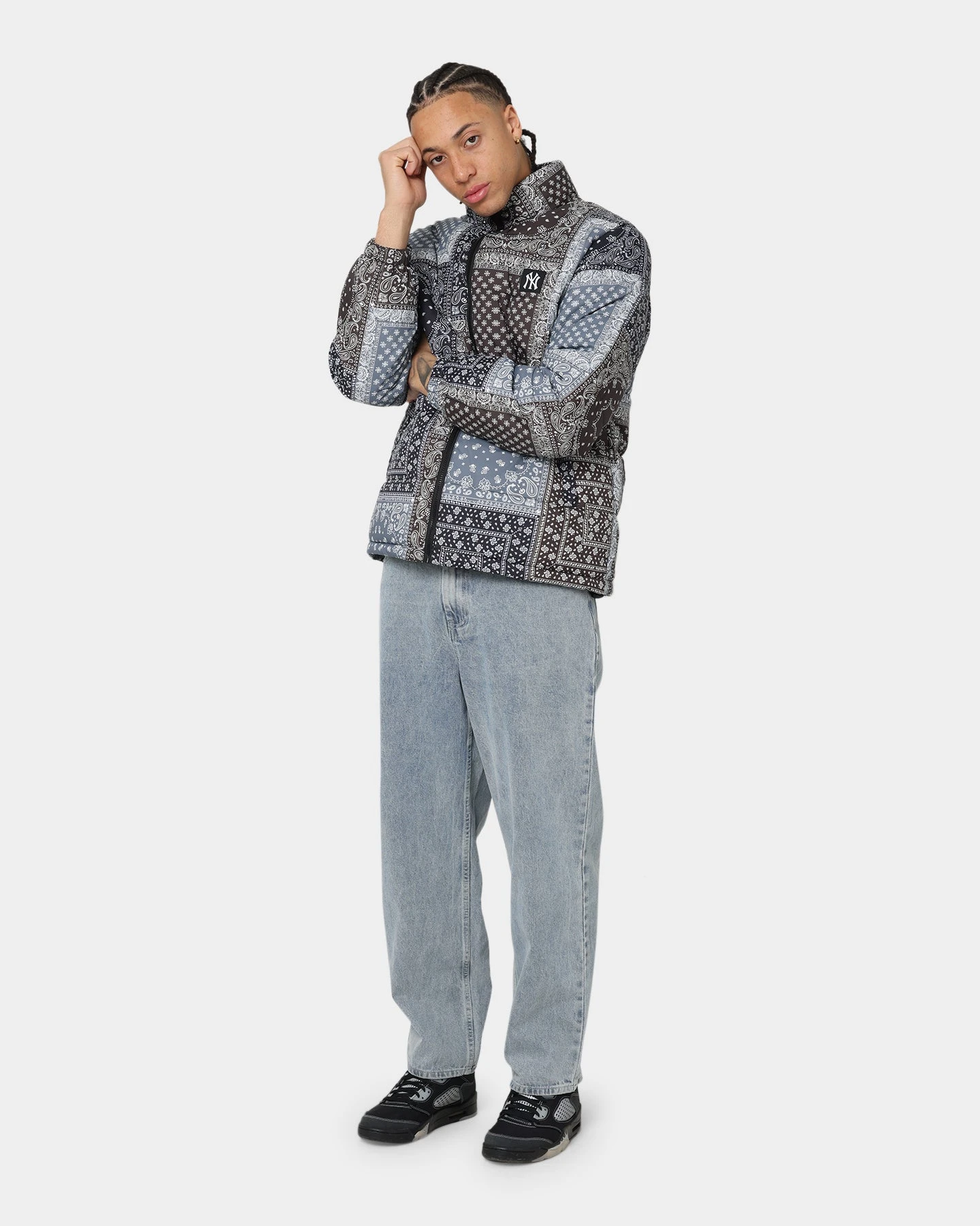 Majestic Athletic New York Yankees Bandana Paisley Jacket Tonal Aop Paisley 5 Majestic Athletic New York Yankees Bandana Paisley Jacket Tonal Aop Paisley - Image 3