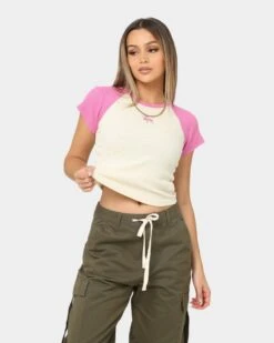 Stussy Women's Graffiti Raglan Baby T-Shirt Bubblegum