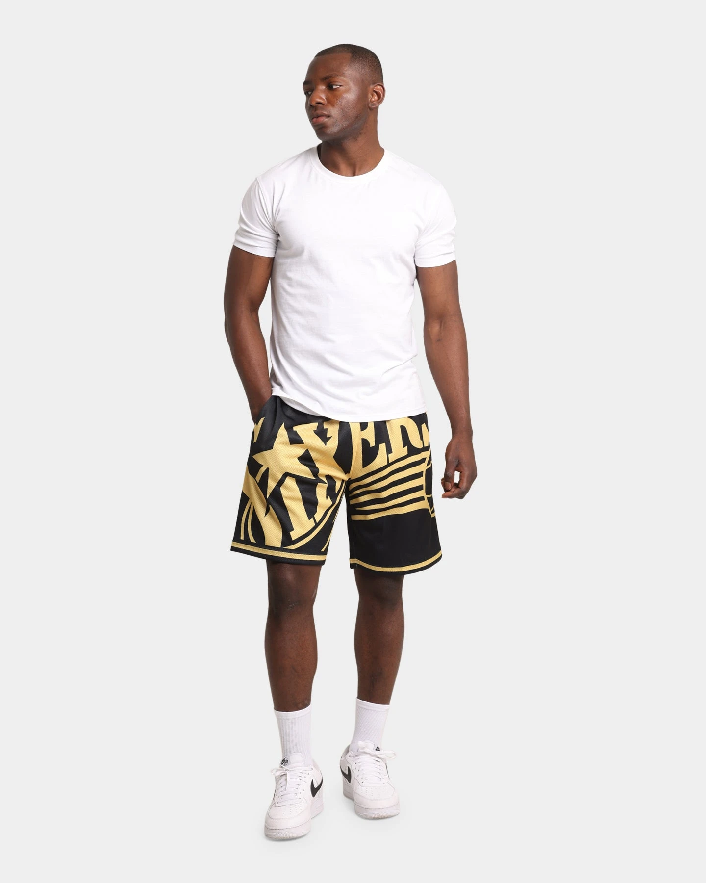Mitchell & Ness Philadelphia 76ers Big Face Black Gold Shorts Black/Gold 4 Mitchell & Ness Philadelphia 76ers Big Face Black Gold Shorts Black/Gold - Image 2