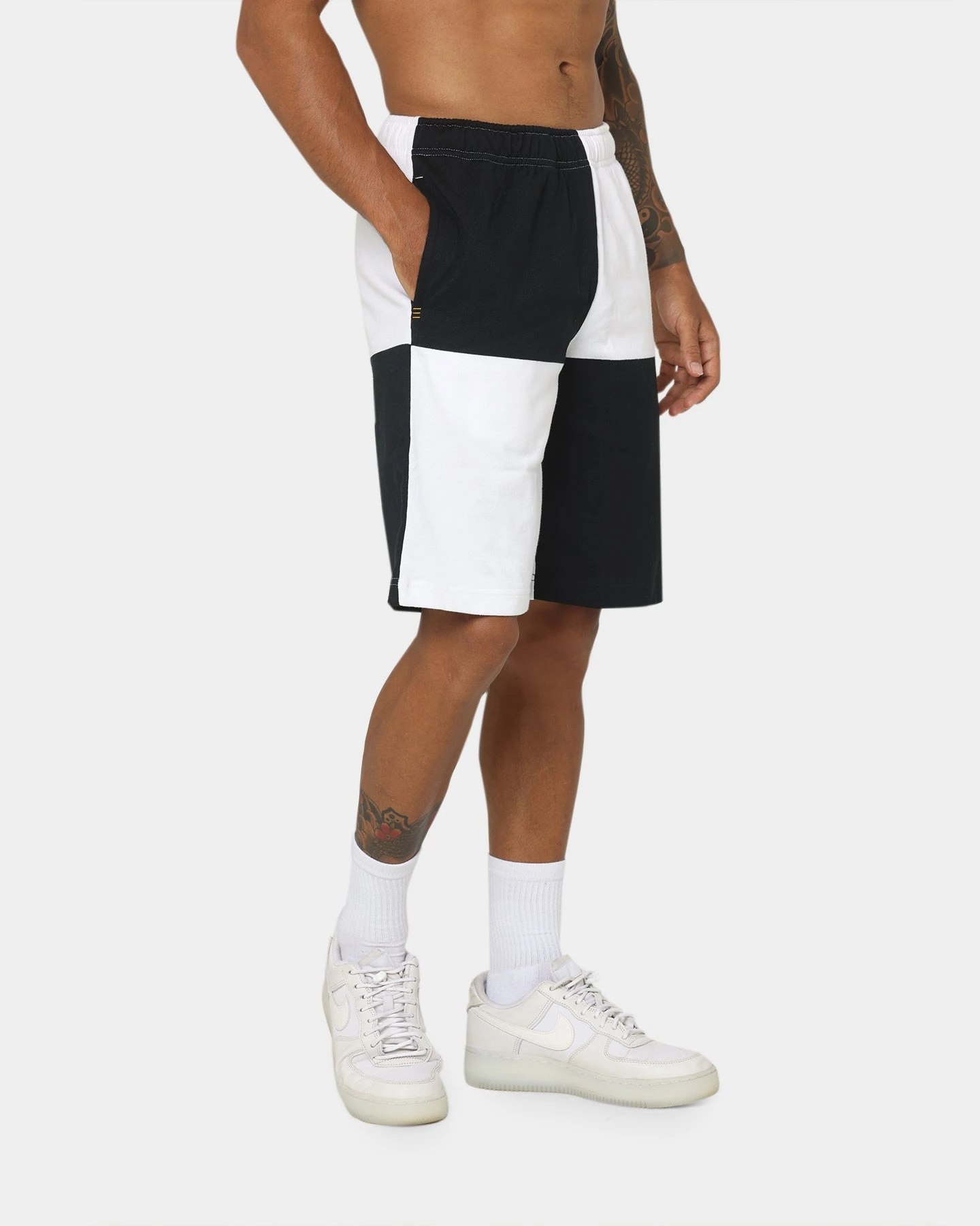Canterbury Harlequin Striped 9 Shorts Black/White 7 Canterbury Harlequin Striped 9 Shorts Black/White - Image 5