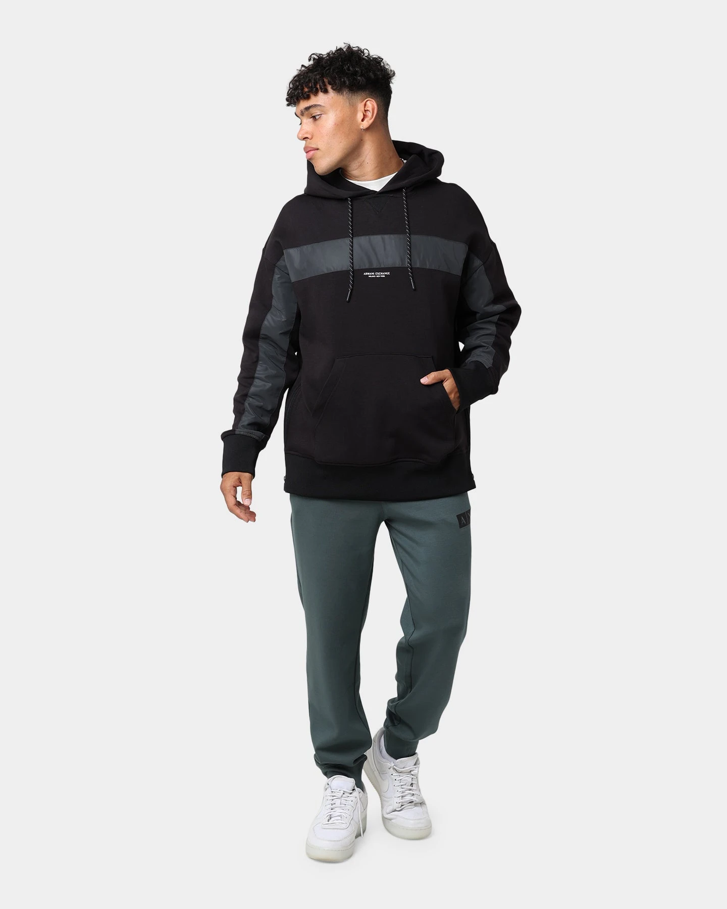 Armani Exchange Pantaloni Sweat Pants Urban Chic 4 Armani Exchange Pantaloni Sweat Pants Urban Chic - Image 2