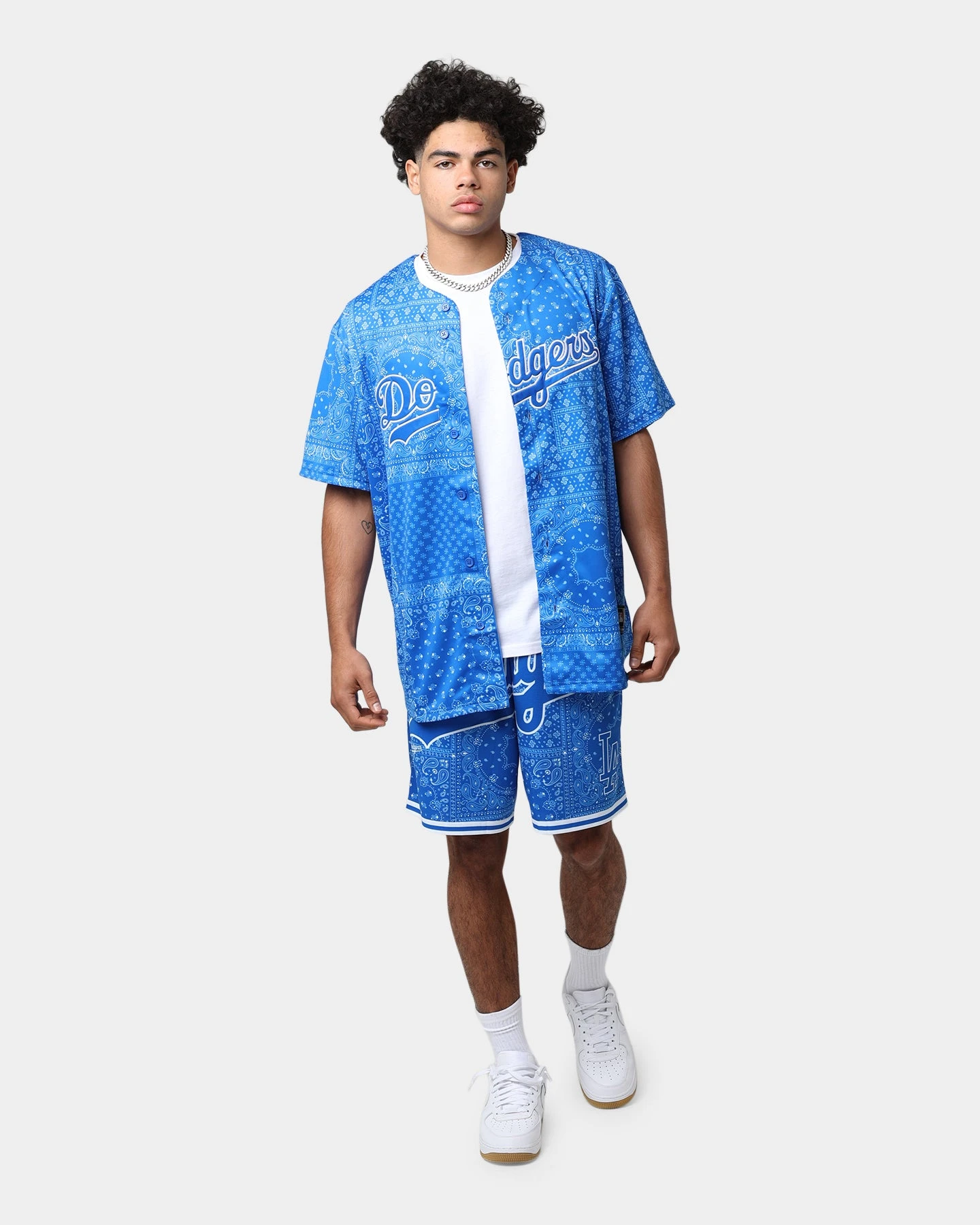 Majestic Athletic Los Angeles Dodgers Bandana Paisley Wordmark Shorts Royal Blue 4 Majestic Athletic Los Angeles Dodgers Bandana Paisley Wordmark Shorts Royal Blue - Image 2