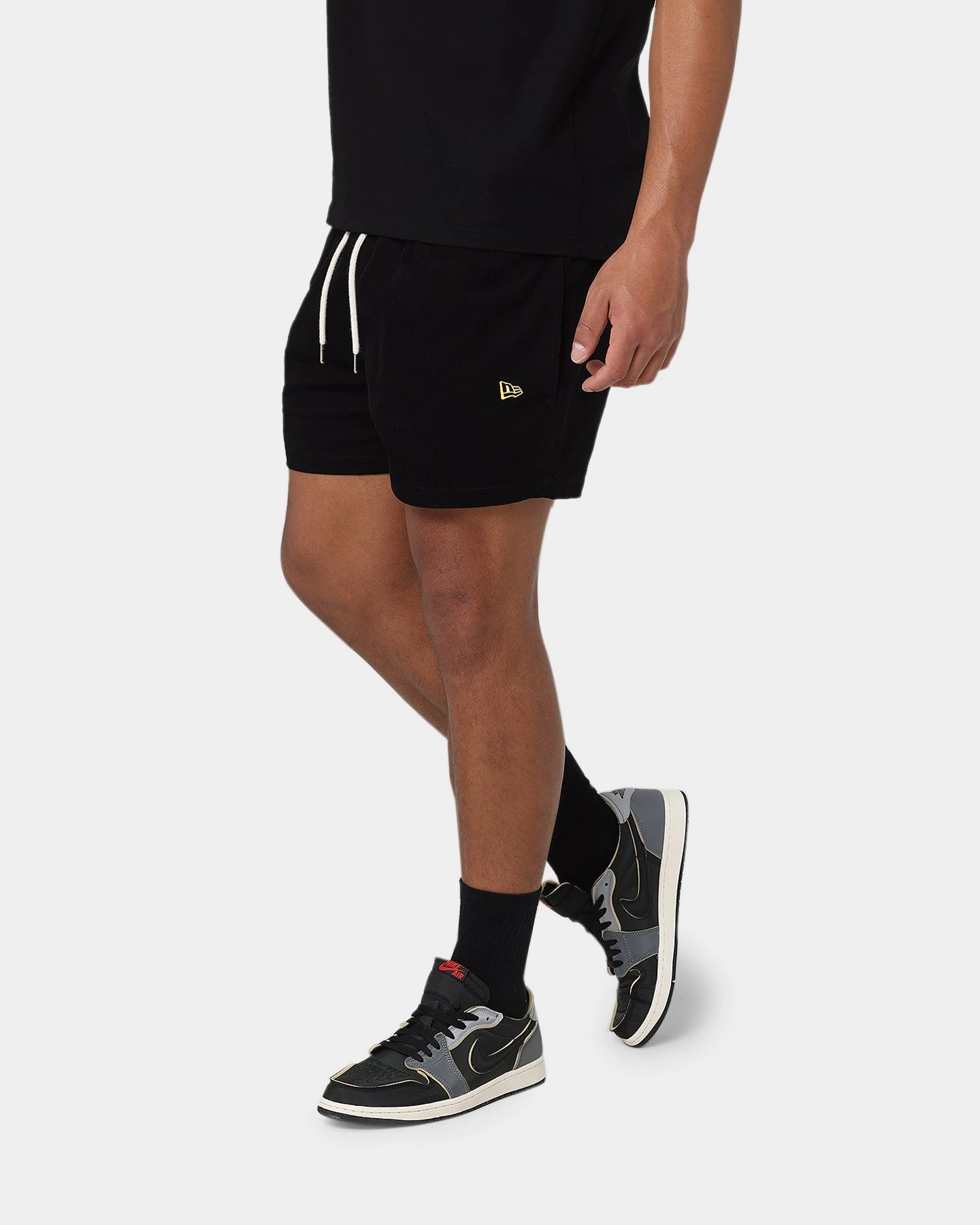 New Era San Diego Padres Corduroy Shorts Black 8 New Era San Diego Padres Corduroy Shorts Black - Image 6