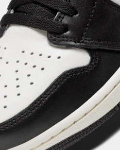 Jordan Air Jordan 1 High OG "Dark Mocha" Sail/Black/Dark Mocha 16 Jordan Air Jordan 1 High OG "Dark Mocha" Sail/Black/Dark Mocha -Fashion Clothing Store 05005897 YS096 default 0080