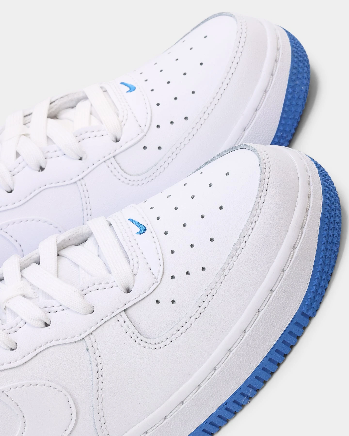 Nike Kid's Air Force 1 ESS (GS) White 8 Nike Kid's Air Force 1 ESS (GS) White - Image 6