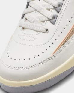 Jordan Women's Air Jordan 2 Retro "Sunset Haze" Sail/Desert Sun -Fashion Clothing Store 05009561 YS460 default 0060