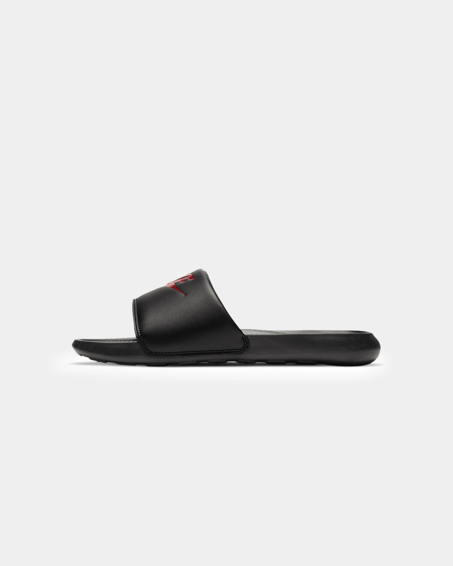 Nike Victori One Slides Black/Black/University Red 3 Nike Victori One Slides Black/Black/University Red