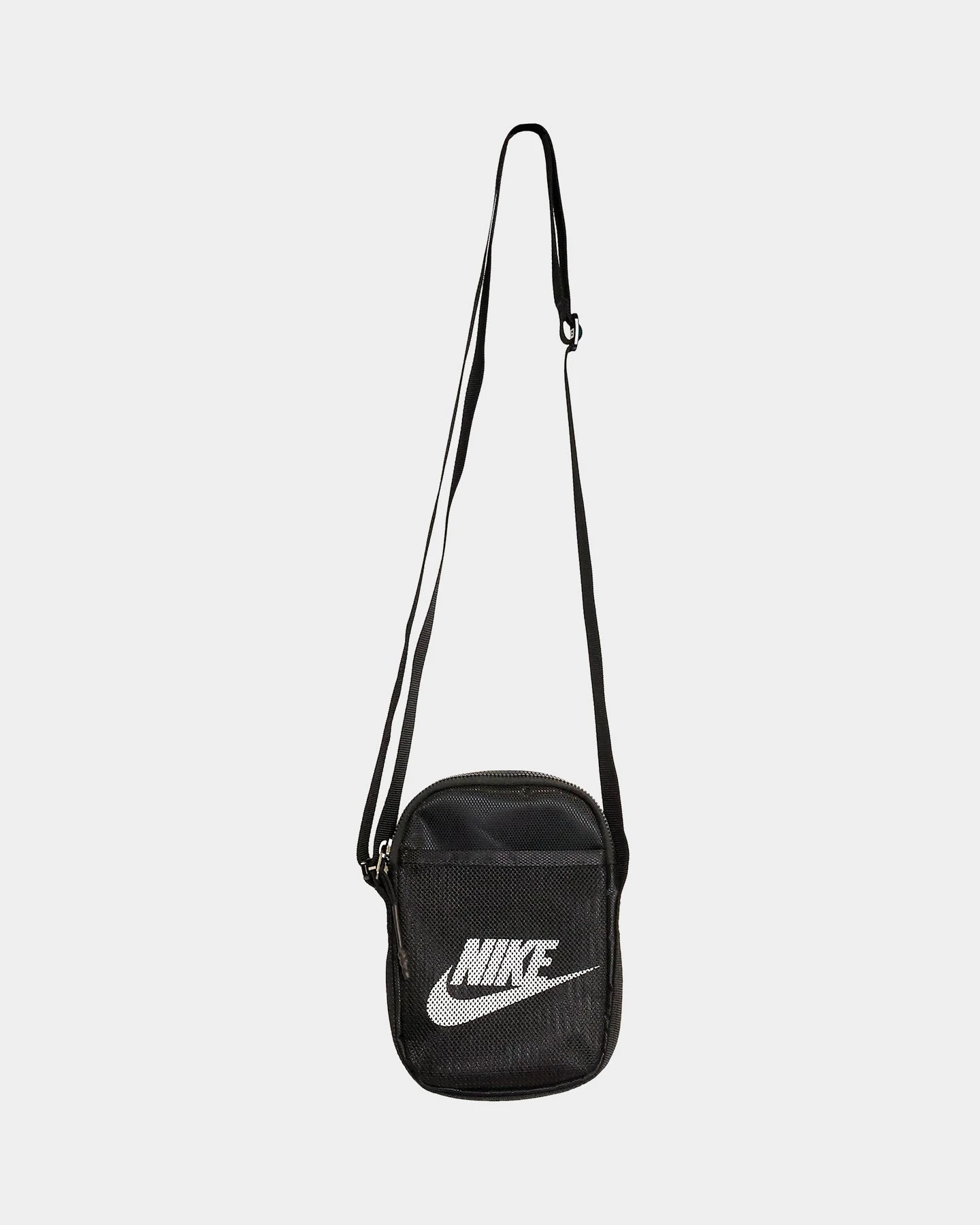 Nike Nike Heritage Small Crossbody Bag Black/Black 6 Nike Nike Heritage Small Crossbody Bag Black/Black - Image 4