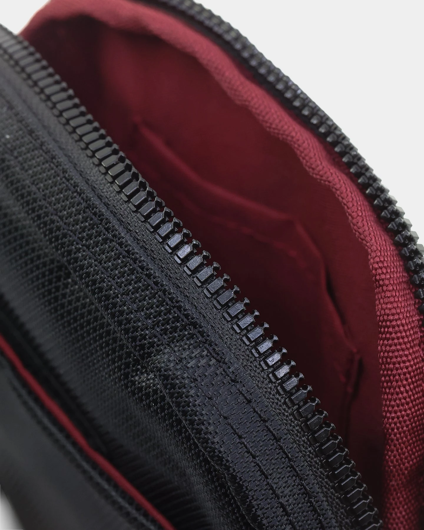 Nike Nike Heritage Small Crossbody Bag Black/Black 10 Nike Nike Heritage Small Crossbody Bag Black/Black - Image 8