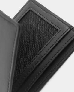 Herschel Bag Co Hank Leather RFID Wallet Black 13 Herschel Bag Co Hank Leather RFID Wallet Black -Fashion Clothing Store 06009245 YB001 default 0050 copy