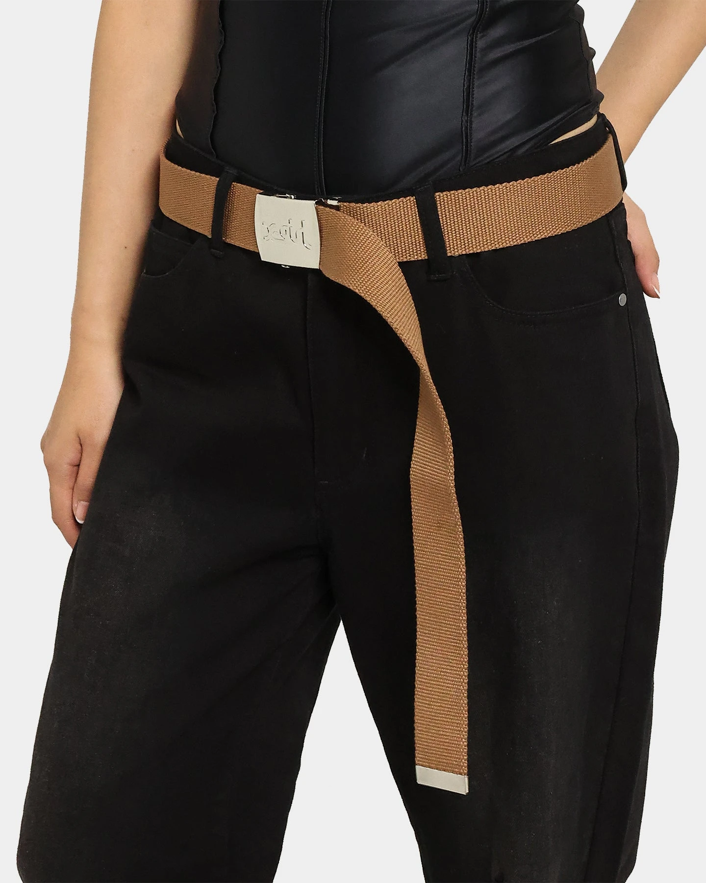 X-Girl Mills Logo Web Belt Brown 5 X-Girl Mills Logo Web Belt Brown - Image 3