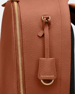 Maison De Sabre The Backpack Walnut Brown -Fashion Clothing Store 06010004 YX434 default 0120 dafbef1a 7e30 4bc9 a98d 530fd5b29fff