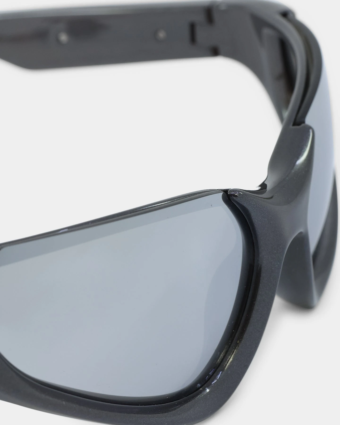 Balenciaga Balengiaga BB0202S002 Sunglasses Silver 12 Balenciaga Balengiaga BB0202S002 Sunglasses Silver - Image 10