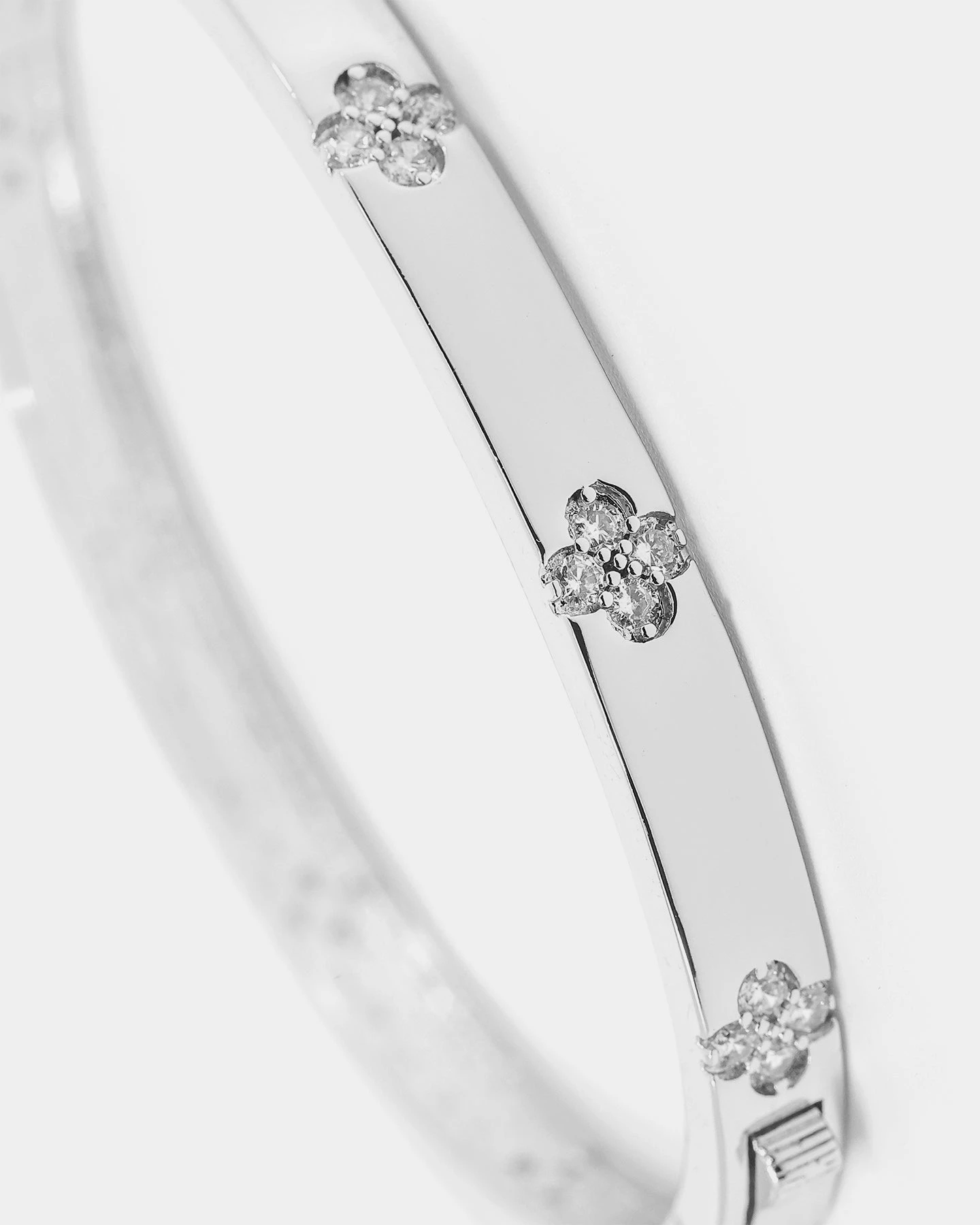 Raising Hell Women's Lille Bracelet White Gold 6 Raising Hell Women's Lille Bracelet White Gold - Image 4