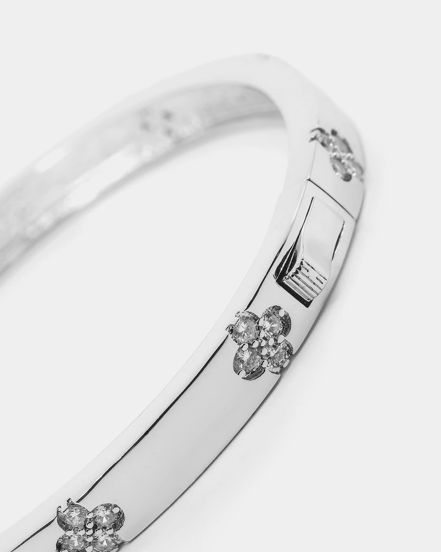 Raising Hell Women's Lille Bracelet White Gold 7 Raising Hell Women's Lille Bracelet White Gold - Image 5