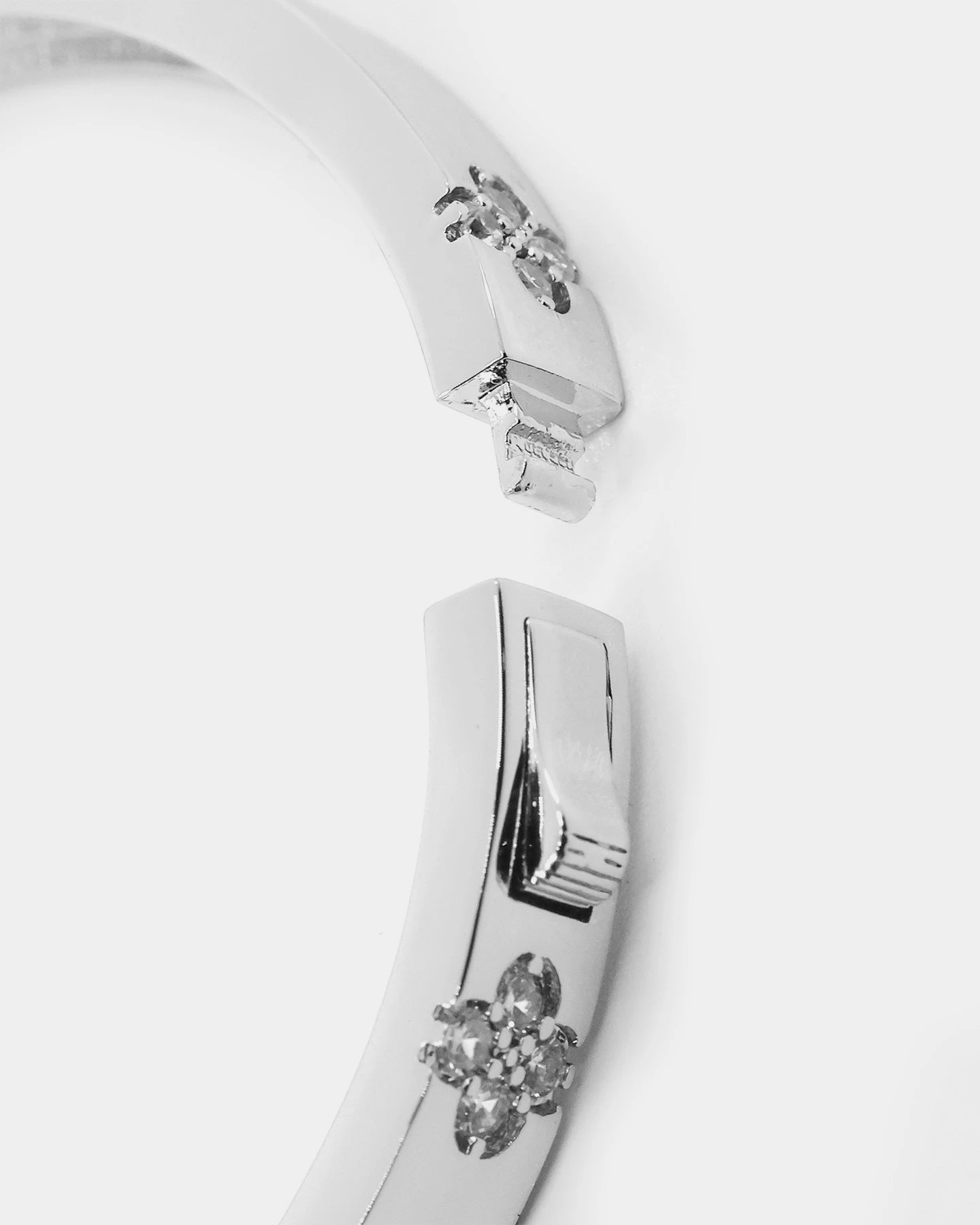 Raising Hell Women's Lille Bracelet White Gold 10 Raising Hell Women's Lille Bracelet White Gold - Image 8