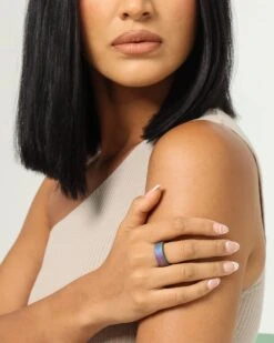 Guess Mainline 8MM X 20MM 4G Pattern Ring Iridescent