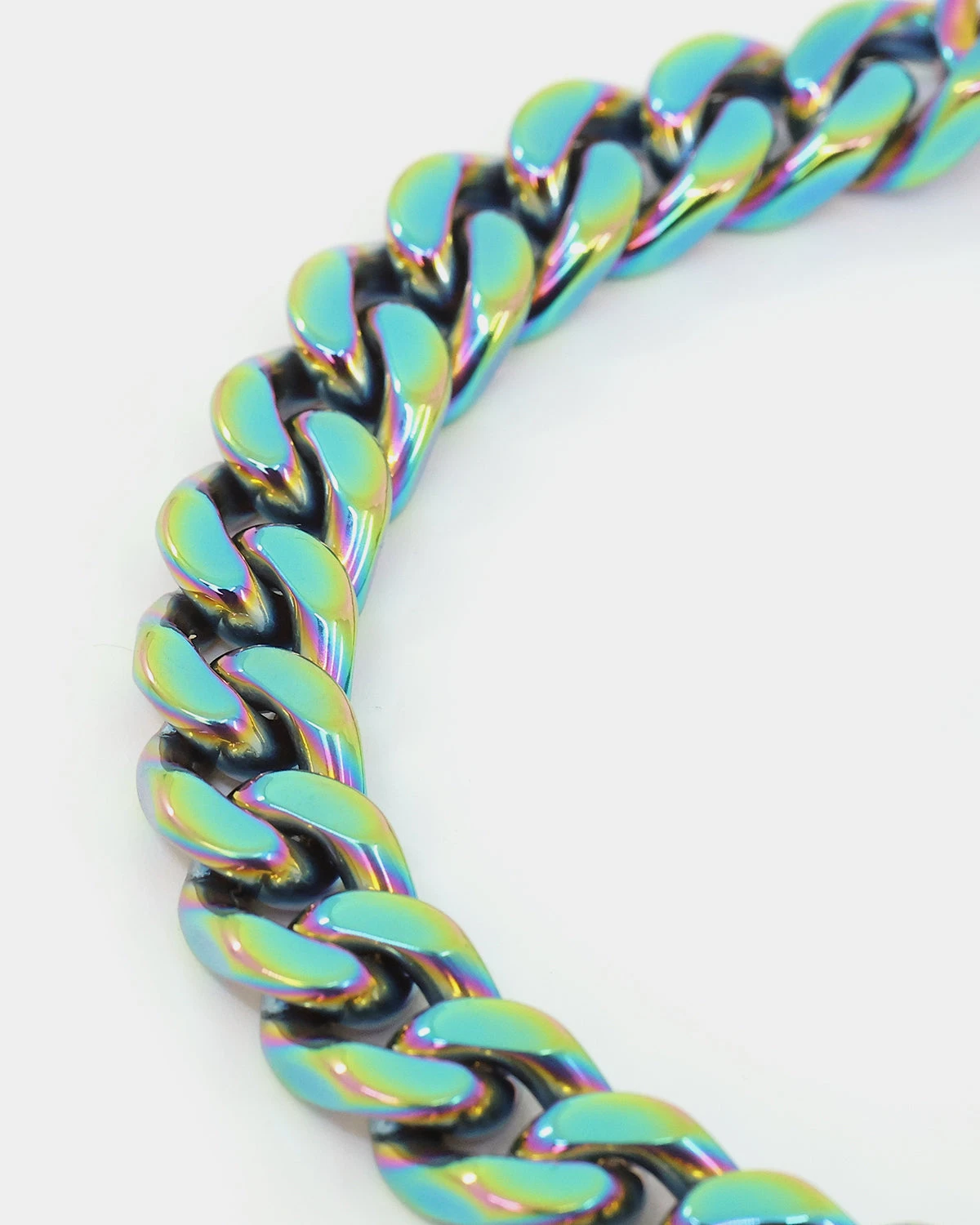 Guess Mainline 4DC 8mm Curb Chain Bracelet Iridescent 7 Guess Mainline 4DC 8mm Curb Chain Bracelet Iridescent - Image 5