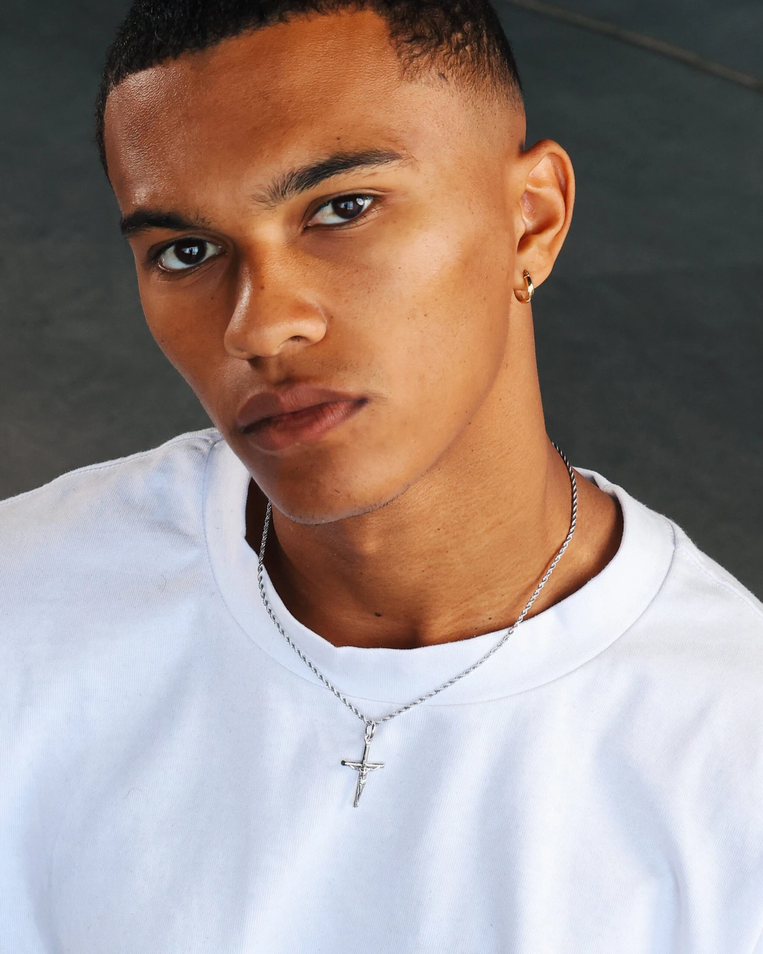 NXS Crucifix Pendant White Gold 6 NXS Crucifix Pendant White Gold - Image 4