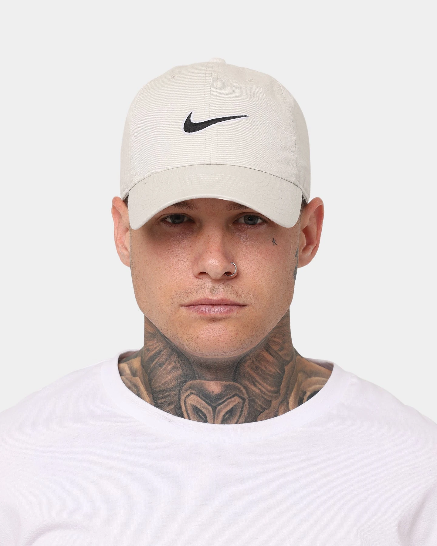 Nike Nike Sportswear Heritage 86 Adjustable Cap Light Bone/Black 4 Nike Nike Sportswear Heritage 86 Adjustable Cap Light Bone/Black - Image 2