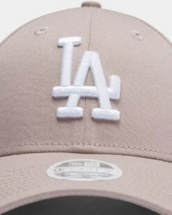 New Era Women's Los Angeles Dodgers 9FORTY Strapback Dusk/White -Fashion Clothing Store 194790125811 womens 0024