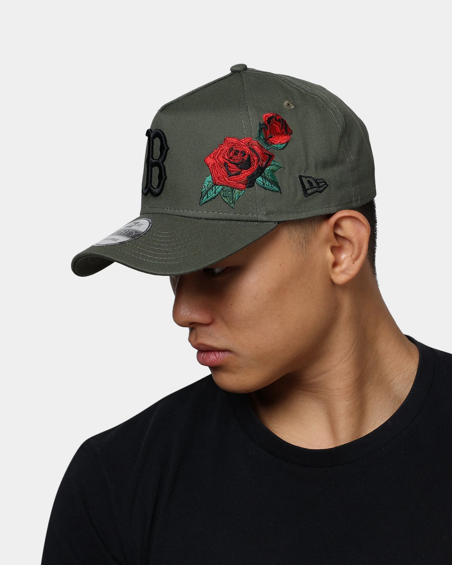 New Era Boston Red Sox Rose Hit 9FORTY A-Frame Snapback Olive/Black 10 New Era Boston Red Sox Rose Hit 9FORTY A-Frame Snapback Olive/Black - Image 8