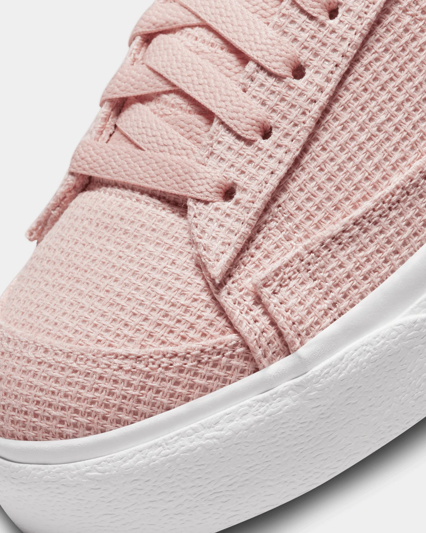 Nike Women's Blazer Low Platform Pink Oxford/Rose 8 Nike Women's Blazer Low Platform Pink Oxford/Rose - Image 6