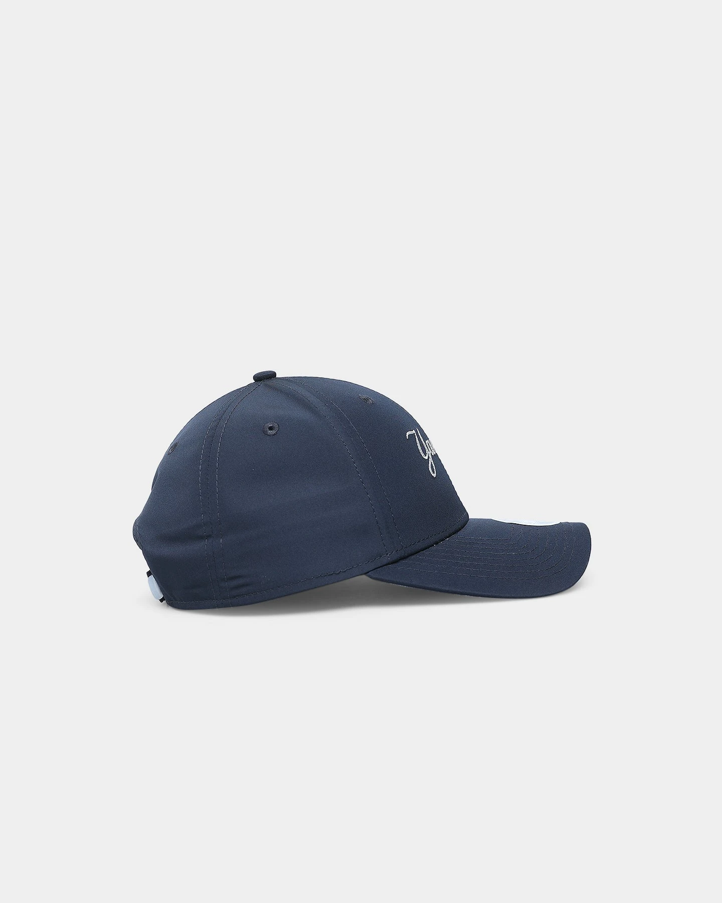 New Era Women's New York Yankees 9FORTY Strapback Navy 5 New Era Women's New York Yankees 9FORTY Strapback Navy - Image 3