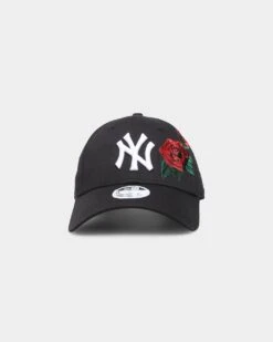 New Era Women's New York Yankees 'Rose Emblem' 9FORTY A-Frame Snapback Black/Rose