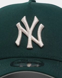 New Era New York Yankees 'Evergreen' 9FORTY A-Frame Snapback Forest Green 15 New Era New York Yankees 'Evergreen' 9FORTY A-Frame Snapback Forest Green -Fashion Clothing Store 196174173791 default 0050