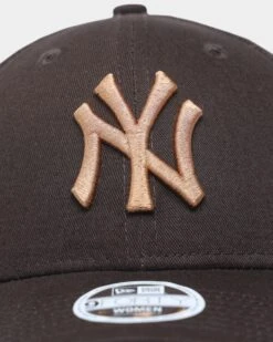 New Era Women's New York Yankees 9FORTY Casual Strapback Walnut/Caramel Mocha -Fashion Clothing Store 196175765049 default 0050 42b8eaff 914b 4b0d b95c f939d535c112