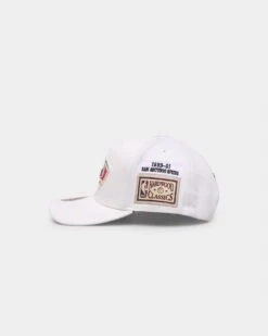Mitchell & Ness San Antonio Spurs 'Hardwood Classics Patch' Classic Red Snapback Cream -Fashion Clothing Store 196294228968 default 0040