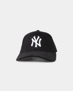 New Era Women's New York Yankees 'Black Cord' 9FORTY A-Frame Casual Strapback Black/White