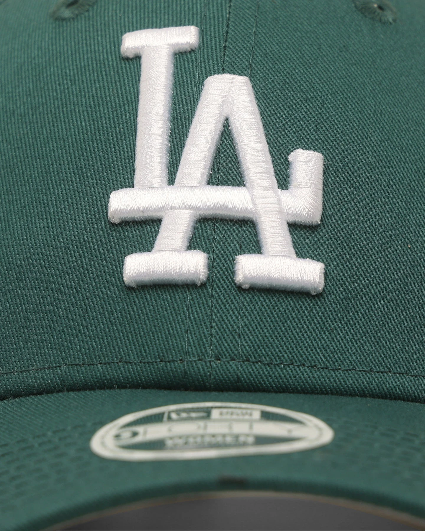 New Era Women's Los Angeles Dodgers 'Pine Green' 9FORTY Casual Strapback Dark Green 7 New Era Women's Los Angeles Dodgers 'Pine Green' 9FORTY Casual Strapback Dark Green - Image 5