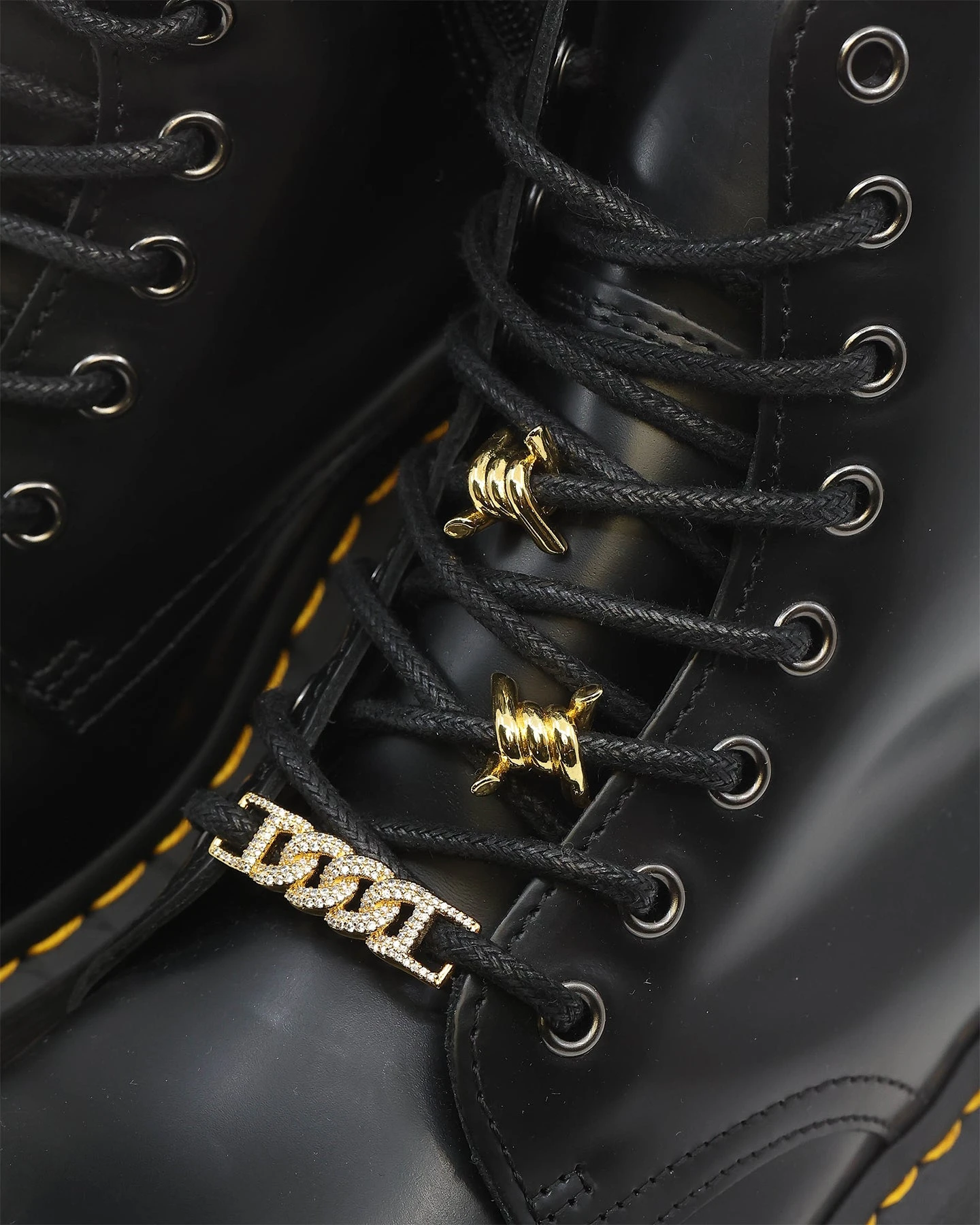 Raising Hell Women's Barbed Wire Shoe Charm 4 Pack Set Gold 11 Raising Hell Women's Barbed Wire Shoe Charm 4 Pack Set Gold - Image 9