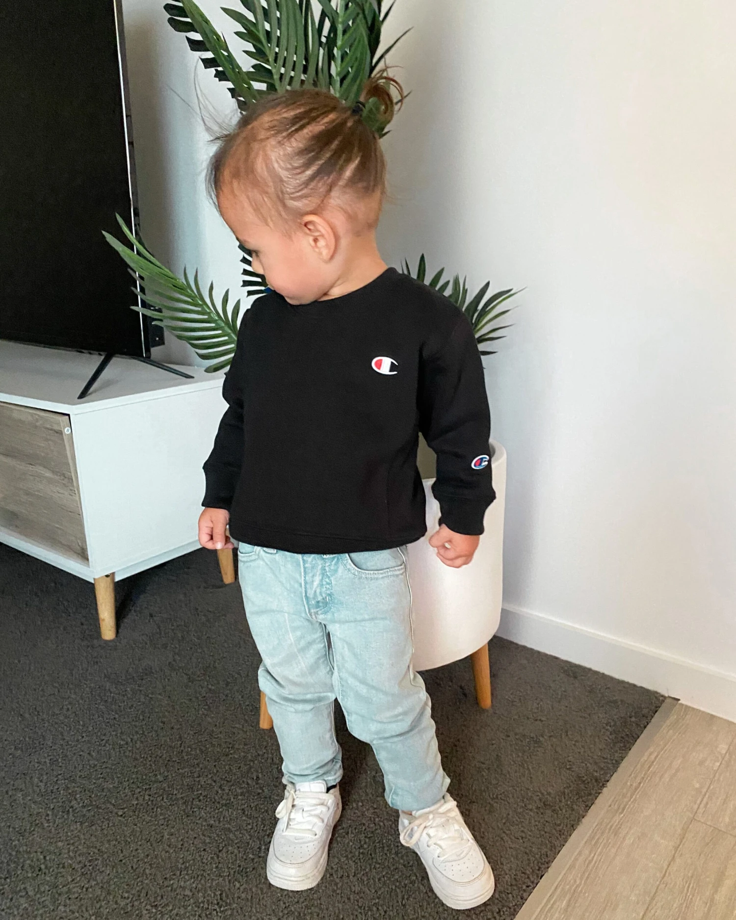 Champion Kids' Reverse Weave Crewneck Black 3 Champion Kids' Reverse Weave Crewneck Black